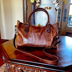 Elegant Brown Leather Handbag